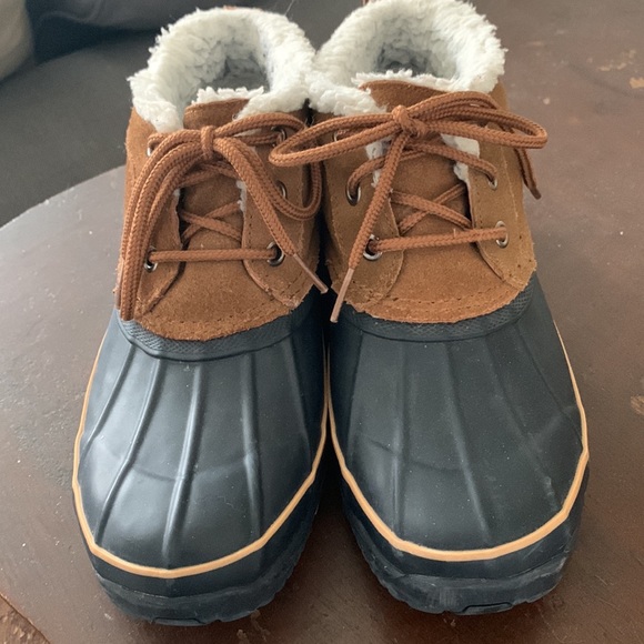 Bass Brand Duck Boots Rain Shoes Winter Shoes Size 7.5-8 - Picture 2 of 7